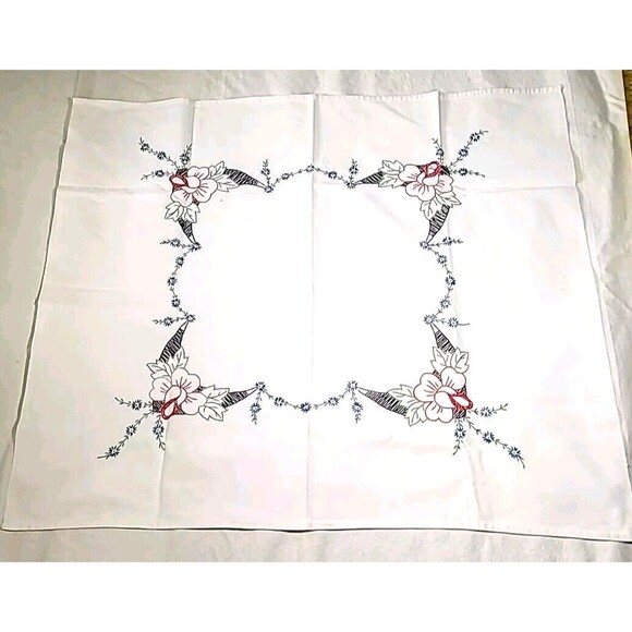 Vintage Embroidered Tablecloth 27"x32" Floral Mcm - Picture 2 of 7